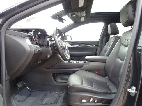 Used 2020 Cadillac XT5 Premium Luxury AWD/4WD image 8