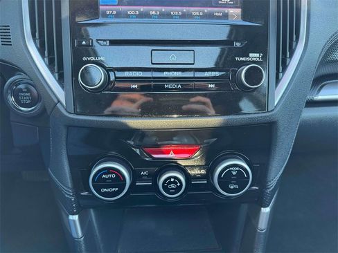 Used 2023 Subaru Forester Premium image 29