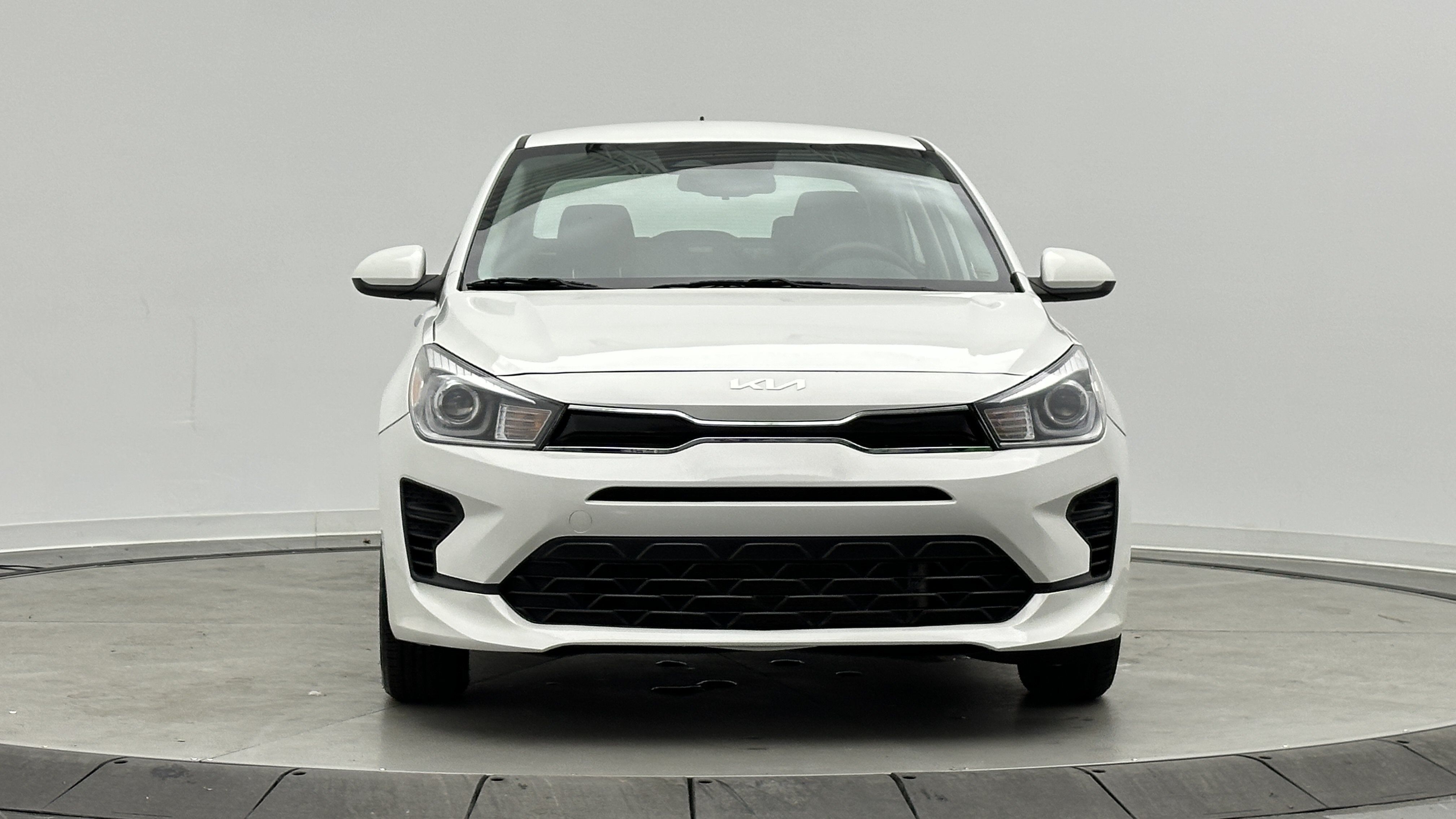 Used 2023 Kia Rio S w/ Technology Package FWD image 2