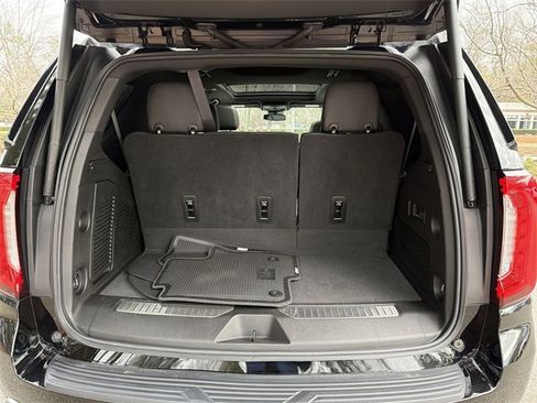 Used 2023 GMC Yukon AT4 w/ AT4 Premium Plus Package image 25
