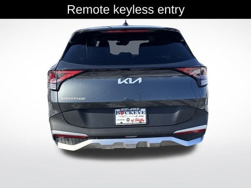 Used 2024 Kia Sportage LX image 4
