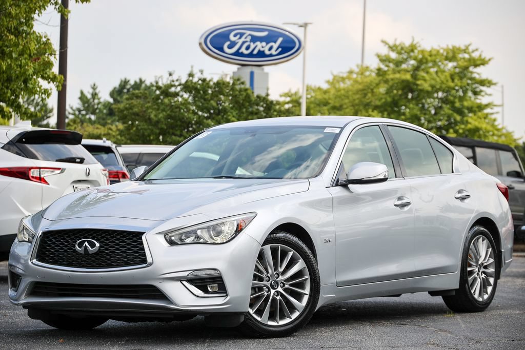 Used 2018 INFINITI Q50 Luxe w/ Essential Package (3.0T Luxe) AWD/4WD image 2