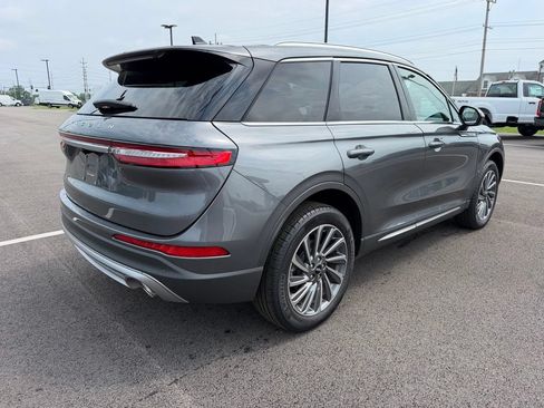 Used 2023 Lincoln Corsair Reserve AWD/4WD image 5