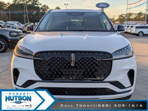 New 2026 Lincoln Aviator Reserve w/ Jet Appearance Package image 3