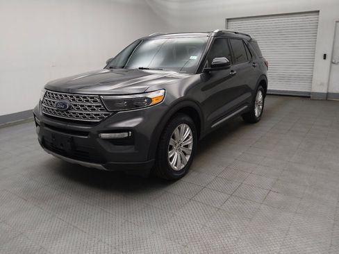Used 2020 Ford Explorer Limited image 2