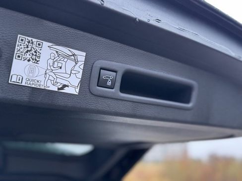 Certified 2023 Toyota Sienna XLE image 44