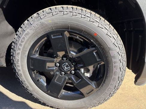 New 2026 Honda Ridgeline Black Edition image 10