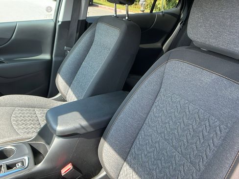 Used 2024 Chevrolet Equinox LT image 18