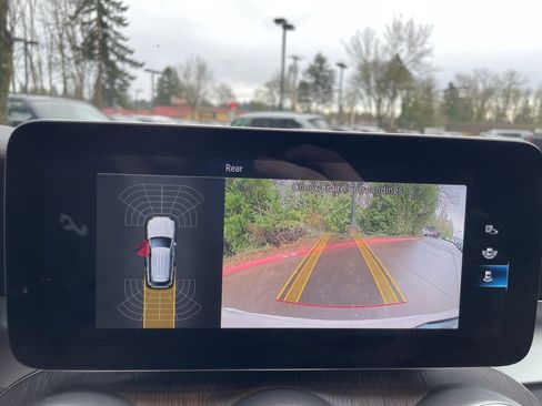 Used 2022 Mercedes-Benz GLC 300 4MATIC image 19