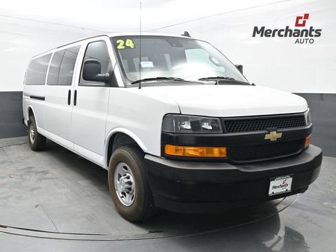 Used 2024 Chevrolet Express 3500 LS RWD image 1