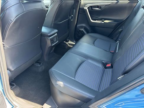 Used 2025 Toyota RAV4 XSE w/ Advanced Technology Package AWD/4WD image 14