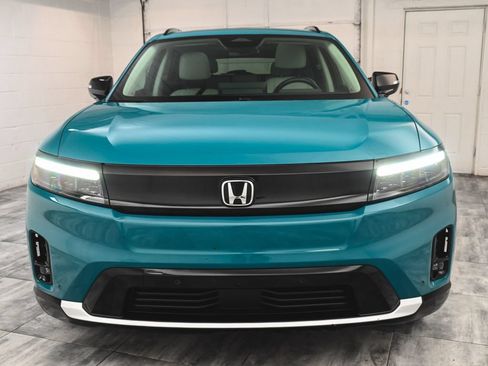 Used 2025 Honda Prologue Touring image 2