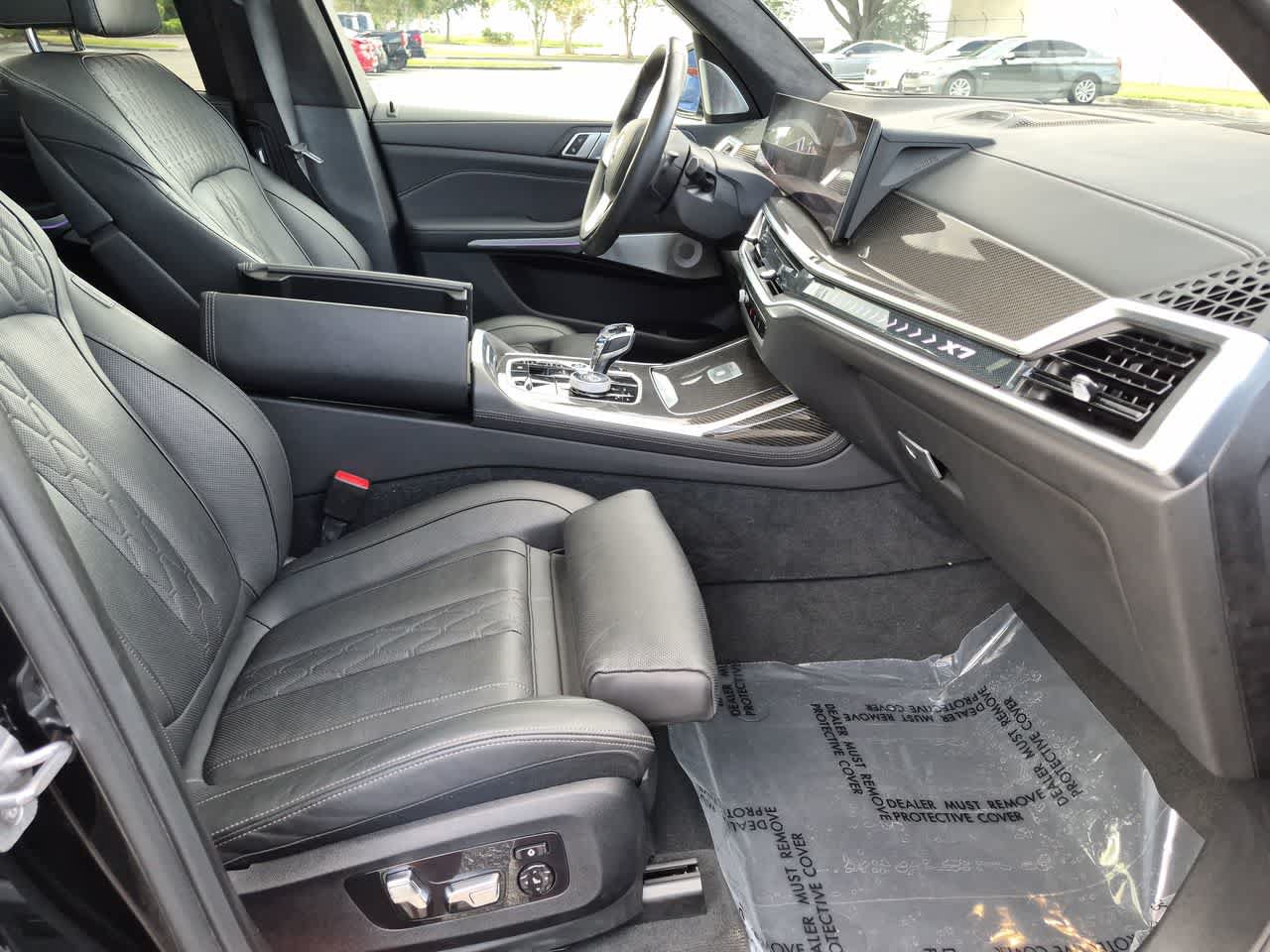 Used 2024 BMW ALPINA XB7 AWD/4WD image 23