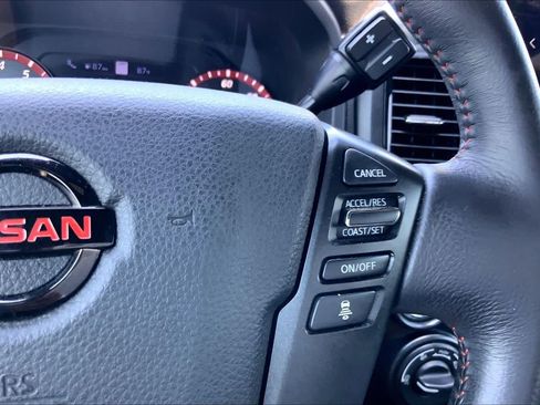 Used 2021 Nissan Titan PRO-4X w/ Pro-4x Convenience Package AWD/4WD image 25
