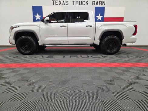 Used 2022 Toyota Tundra Limited AWD/4WD image 1