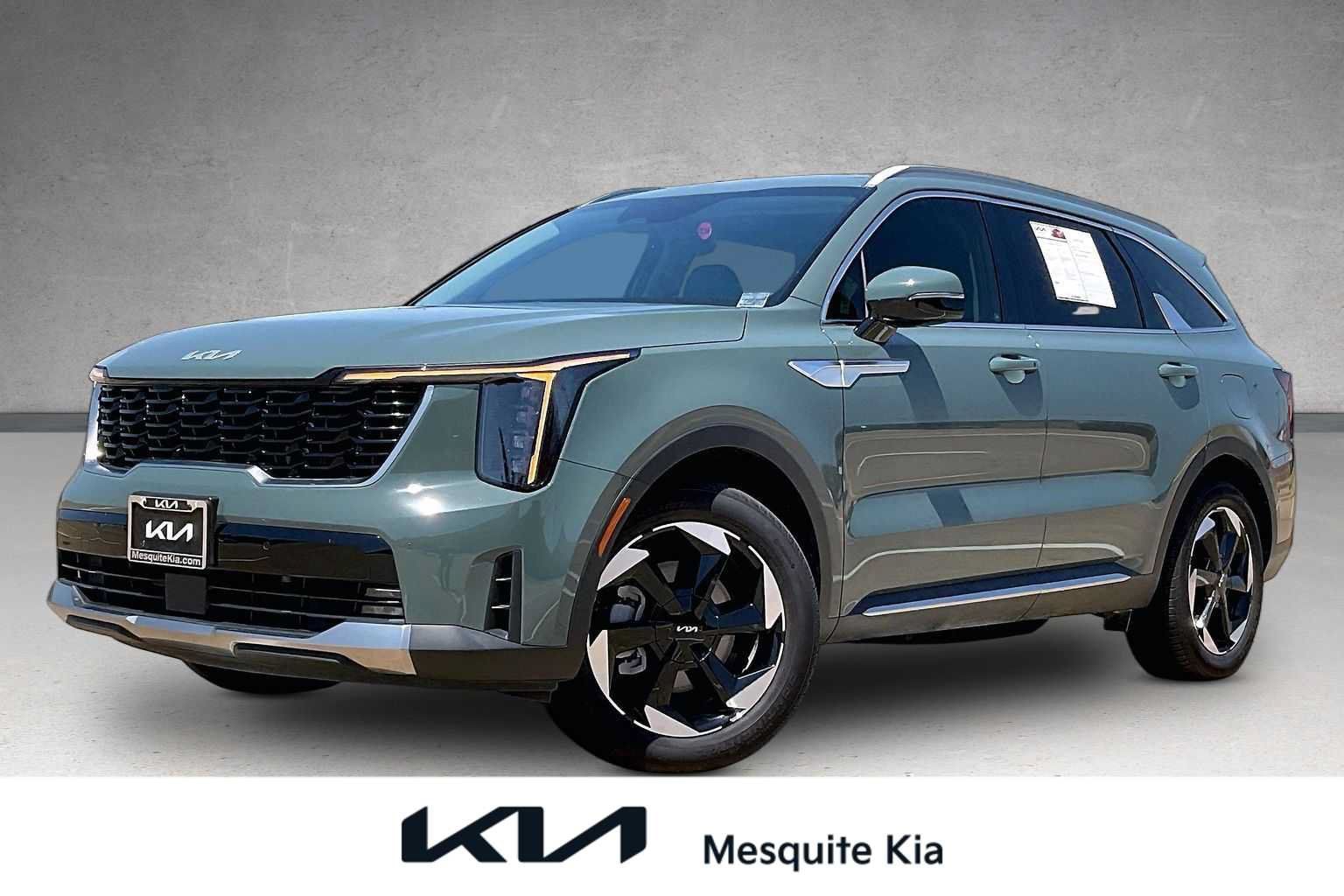 Certified 2025 Kia Sorento EX AWD/4WD image 1