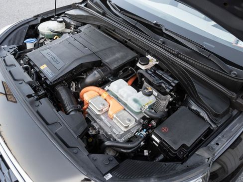 Used 2020 Hyundai Ioniq Blue image 33