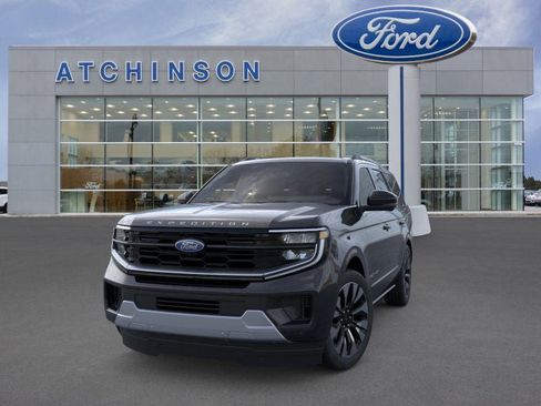 New 2026 Ford Expedition Platinum w/ Driver's Package image 2