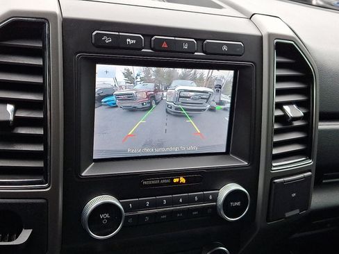 Used 2021 Ford Expedition XLT image 29