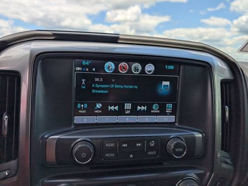 Used 2018 Chevrolet Silverado 1500 LTZ Z71 w/ Redline Edition AWD/4WD image 17