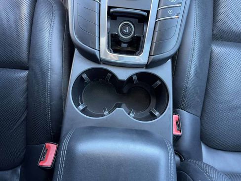 Used 2015 Porsche Macan Turbo image 24