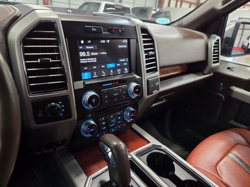 Used 2018 Ford F150 King Ranch w/ Equipment Group 601A Luxury AWD/4WD image 52