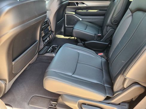 New 2026 Jeep Grand Wagoneer 2WD image 22