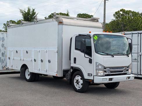 Used 2018 Isuzu NPR RWD image 3