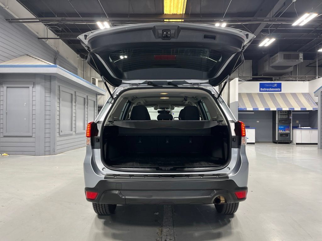 Used 2021 Subaru Forester Premium w/ Popular Package #1 AWD/4WD image 9