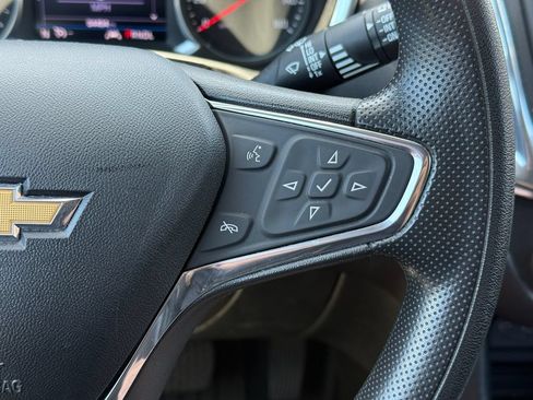 Used 2020 Chevrolet Equinox LT FWD image 10