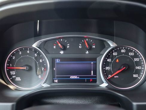 Used 2020 GMC Acadia SLE FWD image 17