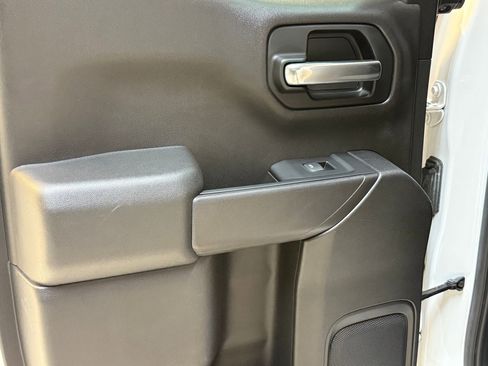 Used 2019 Chevrolet Silverado 1500 Custom Trail Boss image 30