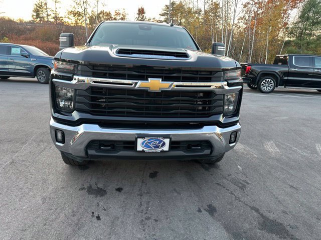Used 2025 Chevrolet Silverado 2500 LT AWD/4WD image 8