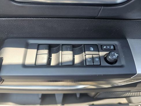 Used 2022 Toyota Tundra Platinum image 13