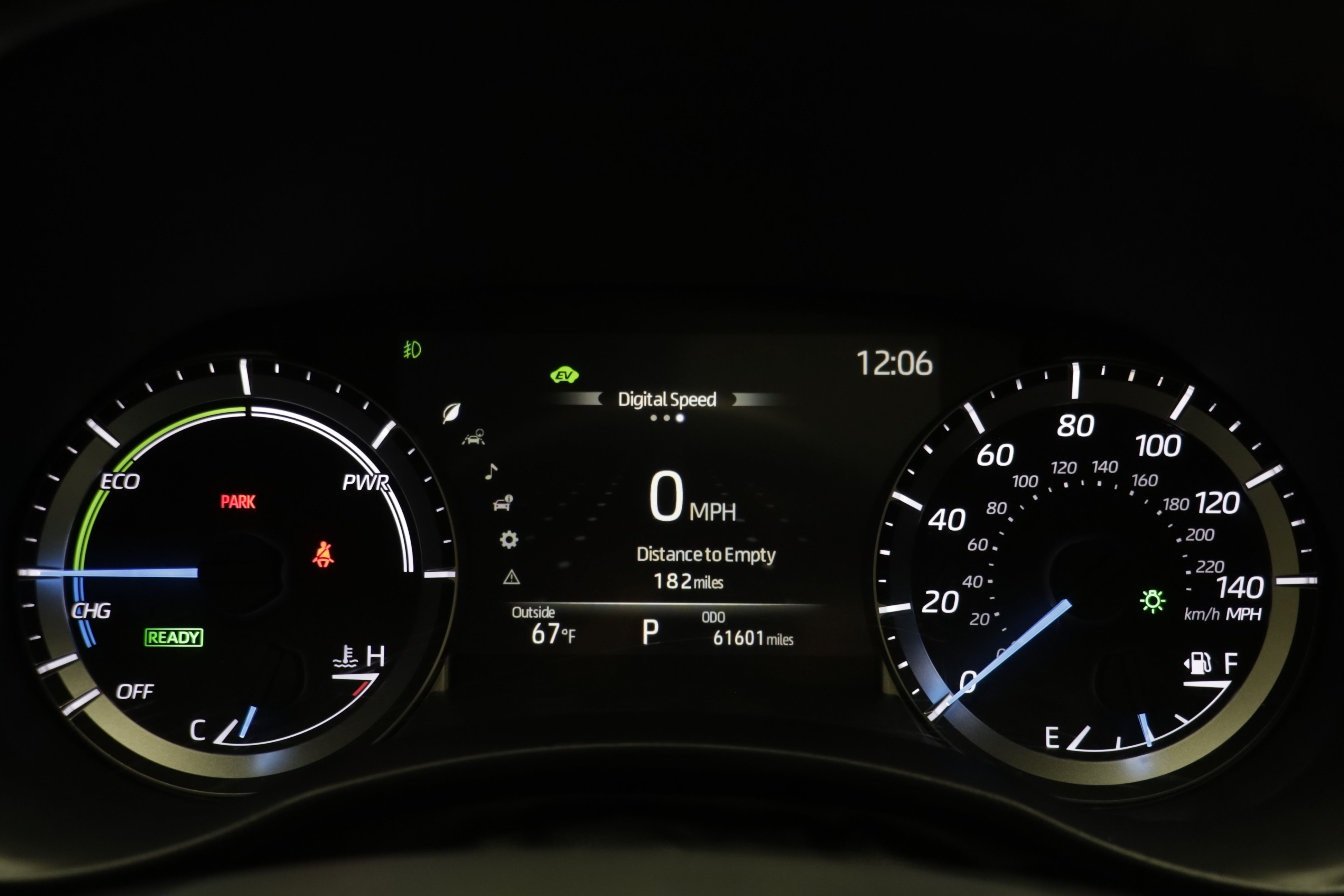 Used 2025 Toyota Highlander XLE AWD/4WD image 7