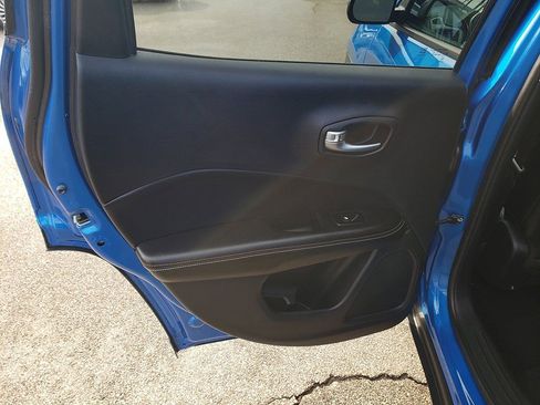 Used 2020 Jeep Compass Latitude image 12