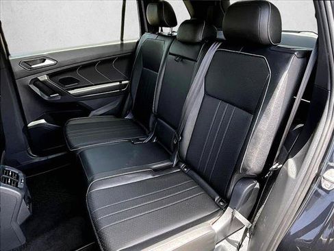 Used 2023 Volkswagen Tiguan SE R-Line FWD image 25