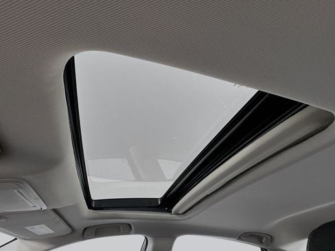 Certified 2023 Honda Accord EX image 21