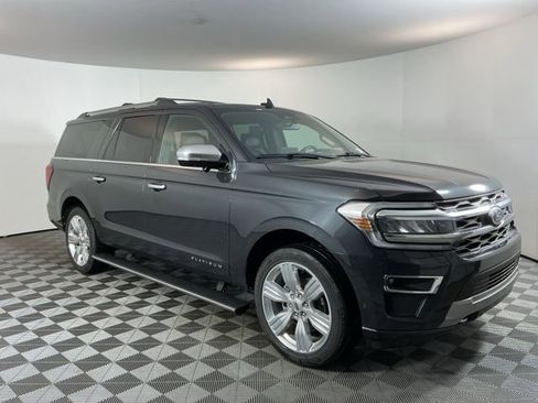 Used 2024 Ford Expedition Max Platinum AWD/4WD image 3