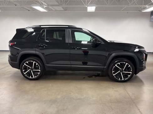 New 2026 Chevrolet Equinox RS w/ Convenience Package III FWD image 7