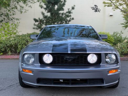 Used 2006 Ford Mustang GT Premium image 2