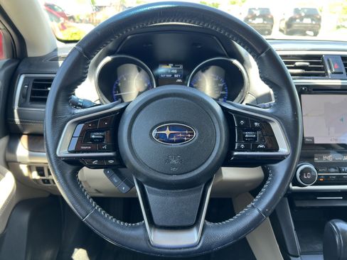 Used 2018 Subaru Outback 3.6R Limited AWD/4WD image 27