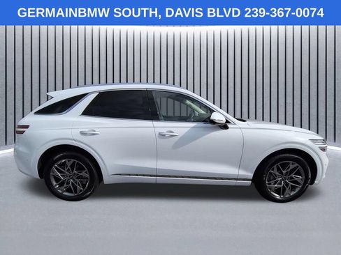 Used 2023 Genesis GV70 2.5T w/ Advanced Package AWD/4WD image 4