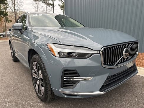 Used 2023 Volvo XC60 T8 Plus image 1