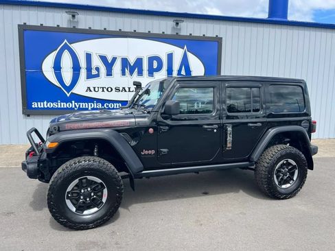 Used 2019 Jeep Wrangler Unlimited Rubicon w/ Advanced Safety Group AWD/4WD image 2