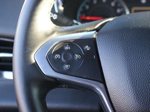 Used 2023 Chevrolet Traverse LT image 21