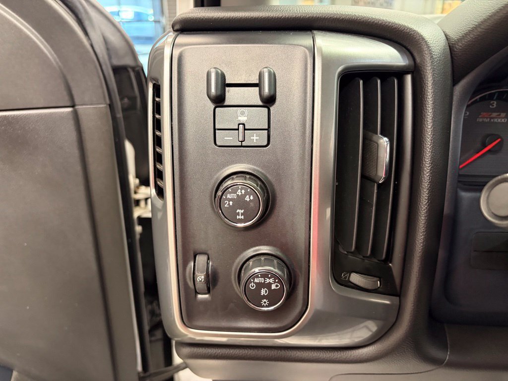 Used 2015 Chevrolet Silverado 1500 LT w/ All Star Edition AWD/4WD image 13