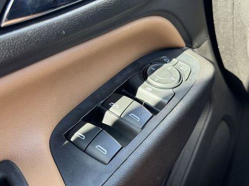 Certified 2024 Cadillac XT5 Sportv w/ LPO, Floor Liner Package image 19