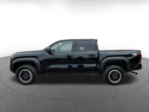 Used 2025 Toyota Tacoma TRD Off-Road image 9