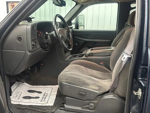 Used 2006 Chevrolet Silverado 1500 LT AWD/4WD image 19